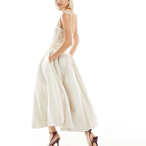 Amy Lynn Alexa shoulder tie puffball midi dress in milk - Picture 2 of 6